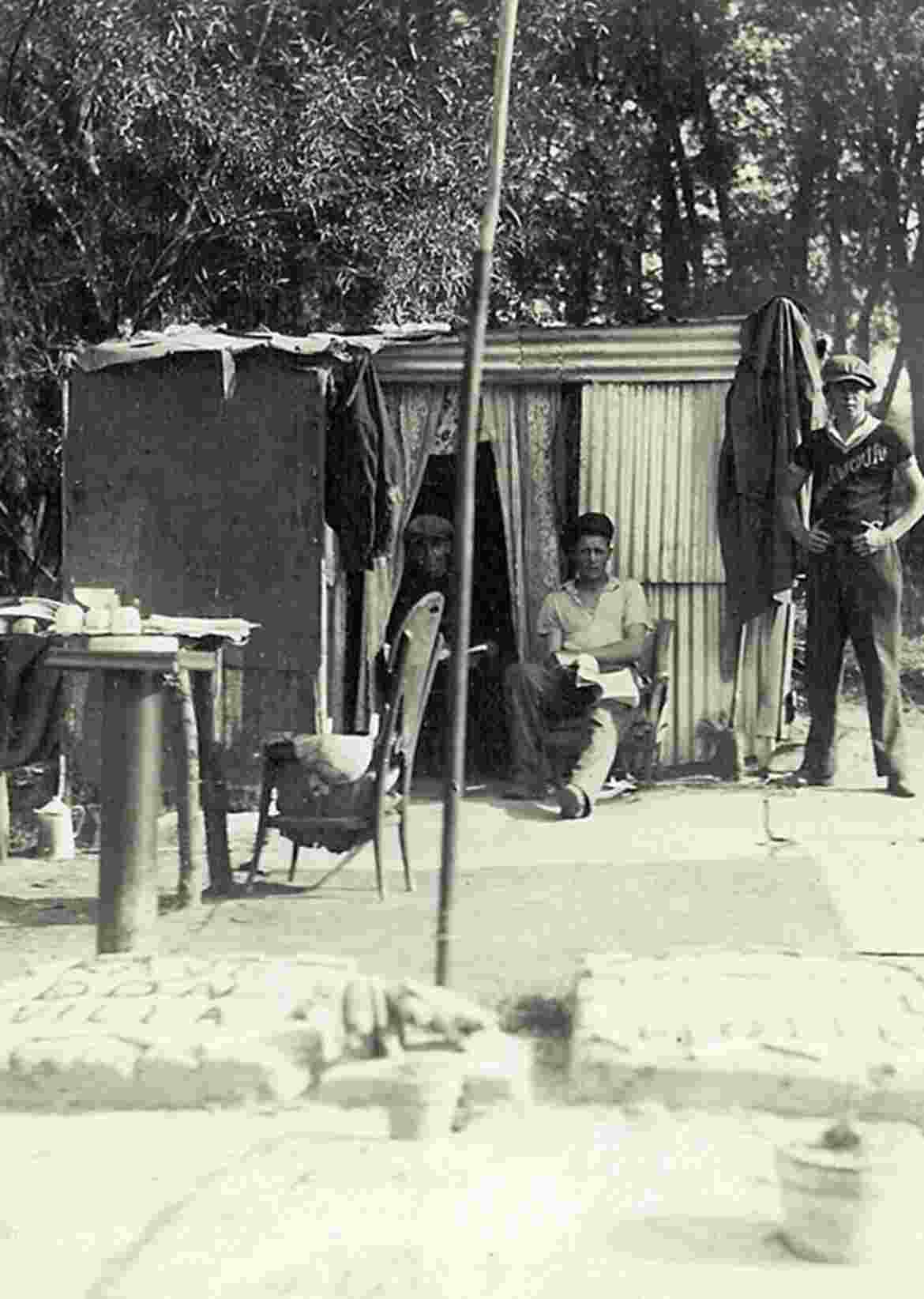 Shack Dwellers Of The Don Flats